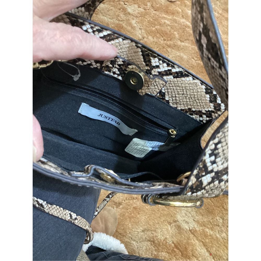 Small Faux Snakeskin Bag - Picture 7 of 8